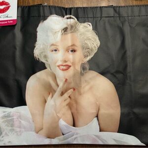 NWT Vandor Marilyn Monroe Large Shopper Tote